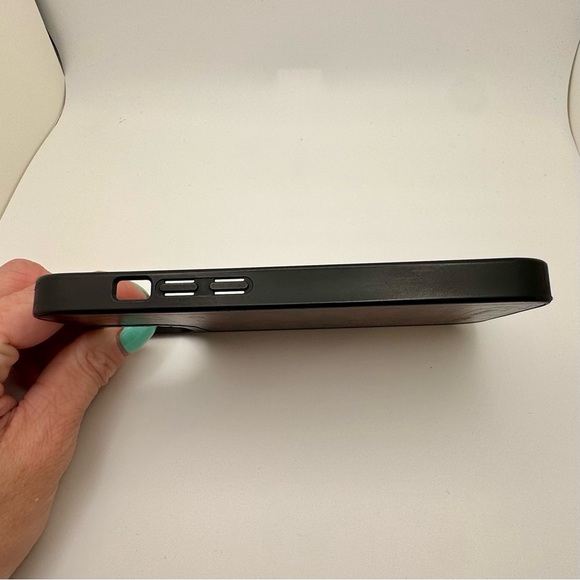 Casetify x Stranger Things Black/Red Reflective Phone Case iPhone 13 - Picture 6 of 10